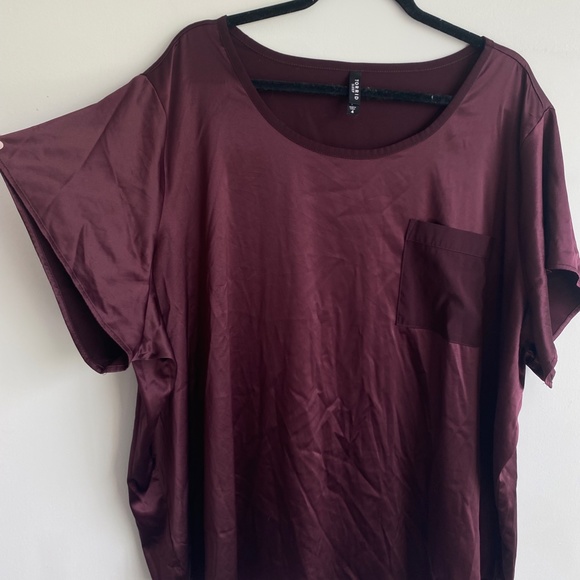 SOLD Torrid (Size 4) Dream Satin Pocket Short Sleeve Sleep Tee - Picture 7 of 10
